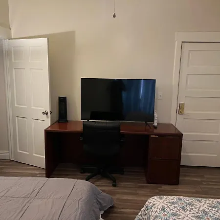 Private Los Angeles Room - Free Wifi, Ac, Tv, Private Fridge, Kitchen, Near Usc - Exposition Park - Usc Memorial Coliseum - Banc Of California Bmo Stadium - Downtown Los Angeles Dtla - University Of Southern California Usc!!